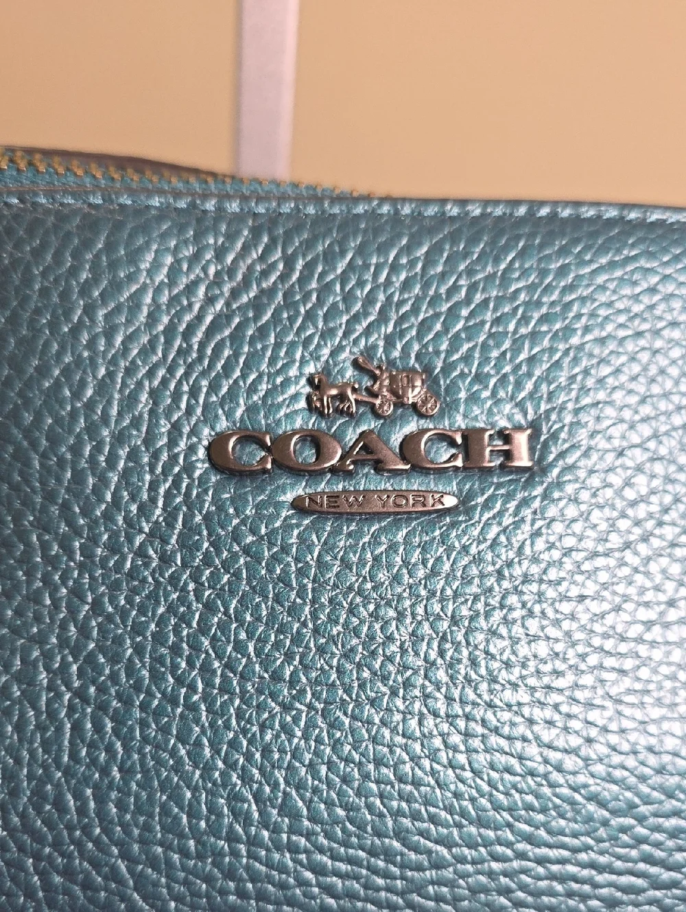 COACH F22208 Ava Chain Tote in Metallic Teal/Gunmetal EUC - Picture 4 of 16